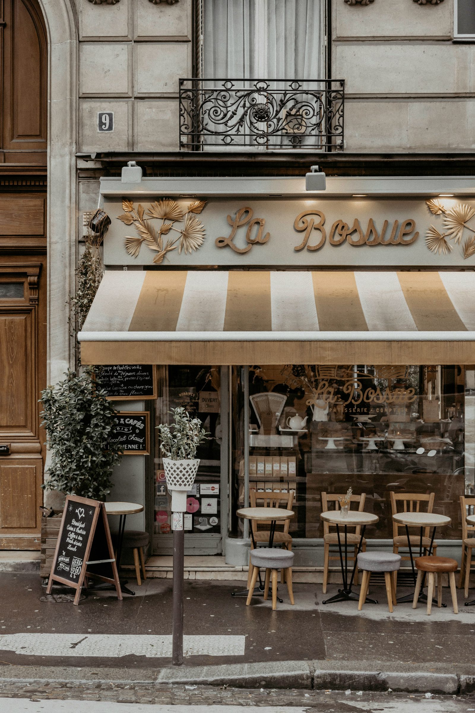 Rare, by-arrangement experiences in France