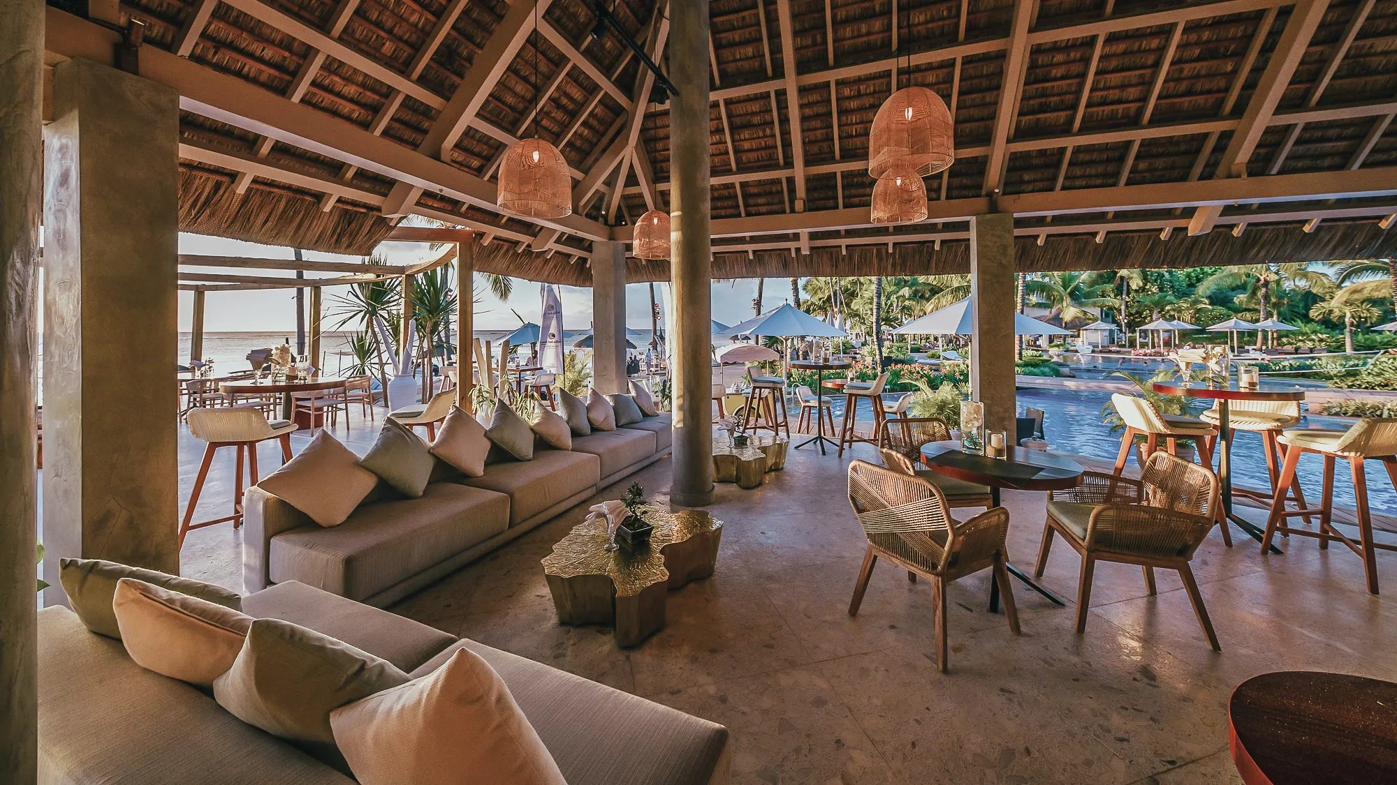 Open-sided beach lounge beside the pool, Sugar Beach Mauritius